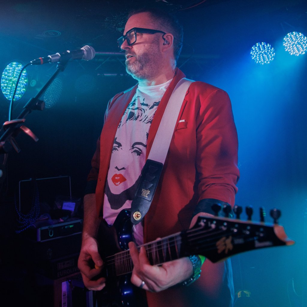 Rich - The Guilty Pleasures House Band.